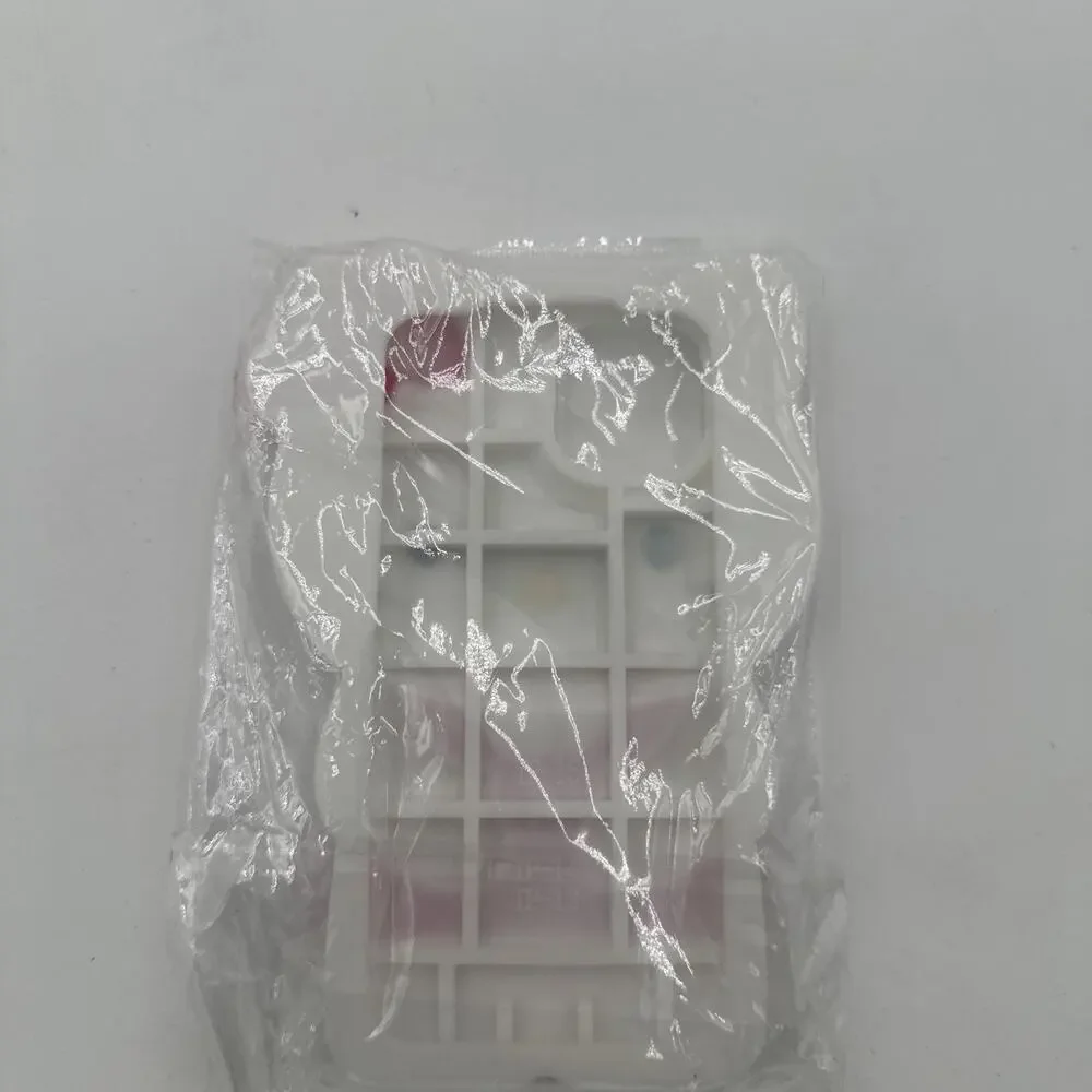 Hello Kitty Phone Case iPhone 13/4/15 - Picture 3 of 4